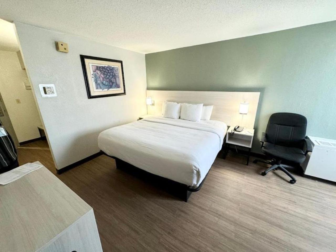Quality Inn & Suites East Syracuse - Carrier Circle Eksteriør billede